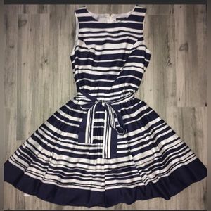 NEW! Tommy Hilfiger Navy Blue&White Horizontal Striped Slvlss Pltd Drss (w-belt)